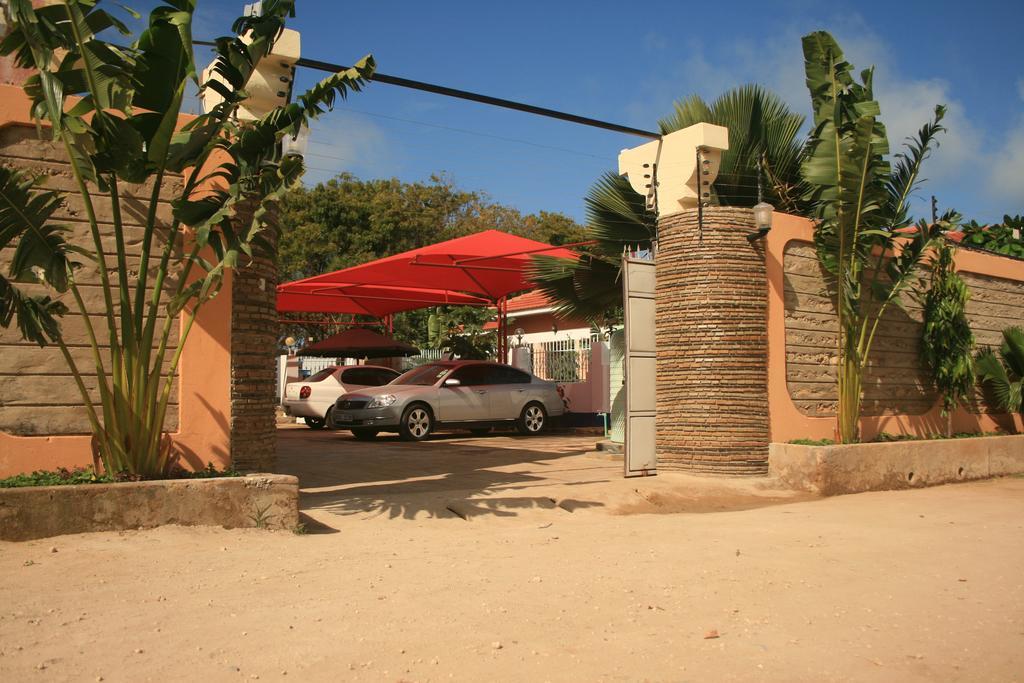 The Bright Star Resort Diani Beach Extérieur photo