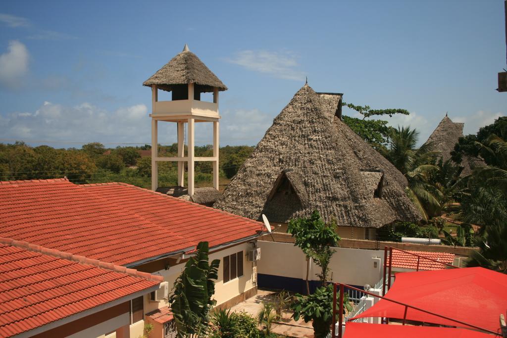 The Bright Star Resort Diani Beach Extérieur photo