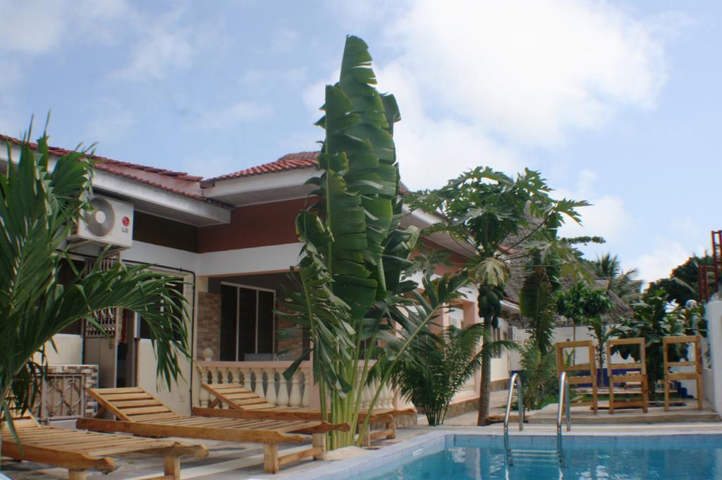 The Bright Star Resort Diani Beach Extérieur photo