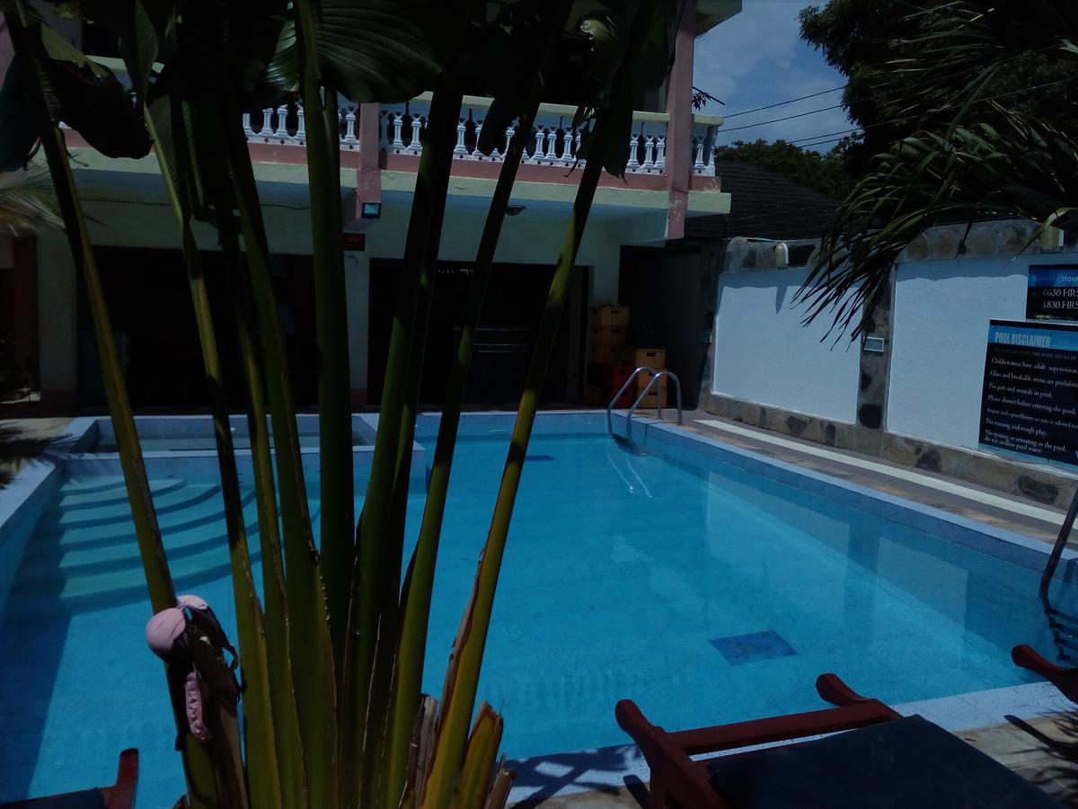 The Bright Star Resort Diani Beach Extérieur photo