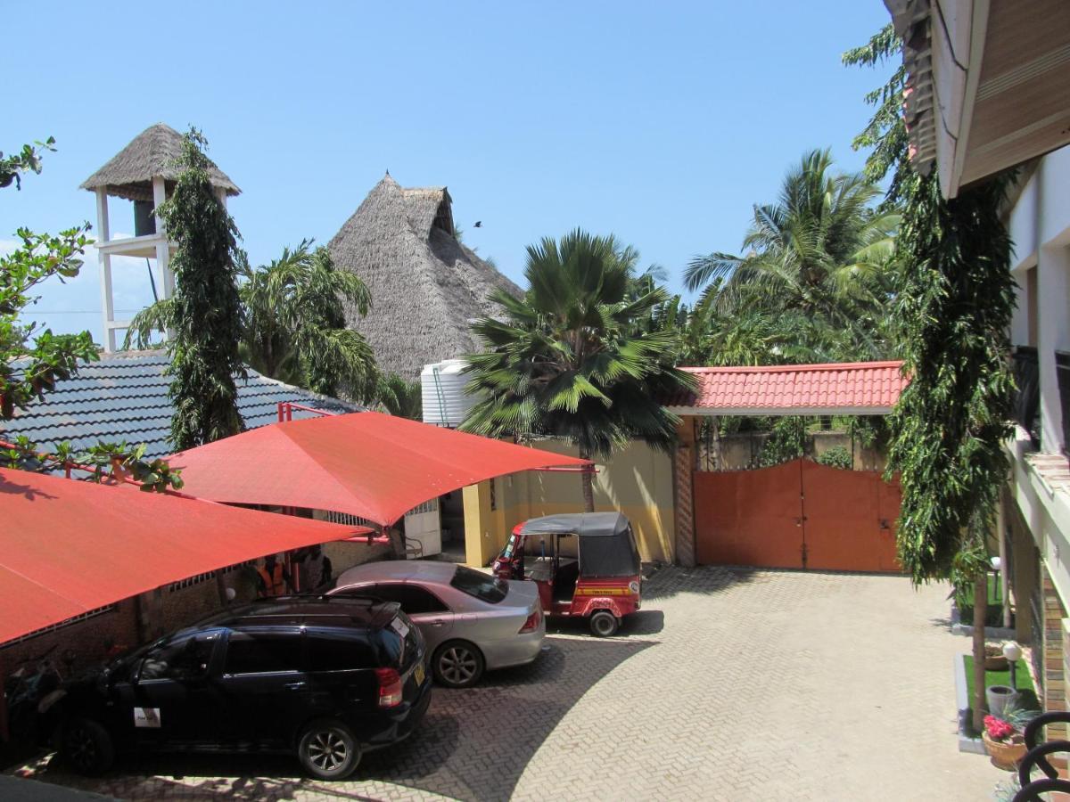 The Bright Star Resort Diani Beach Extérieur photo