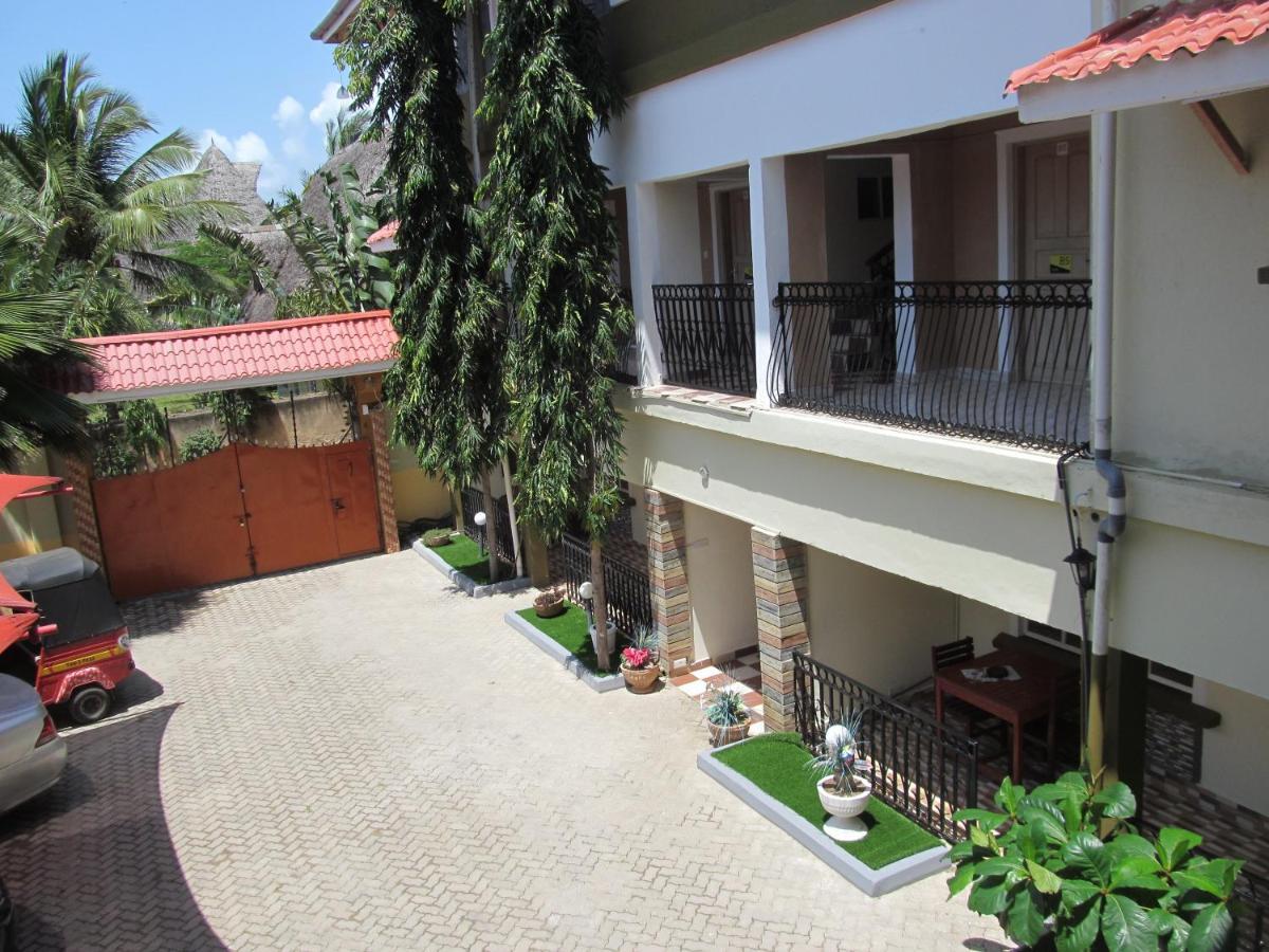 The Bright Star Resort Diani Beach Extérieur photo