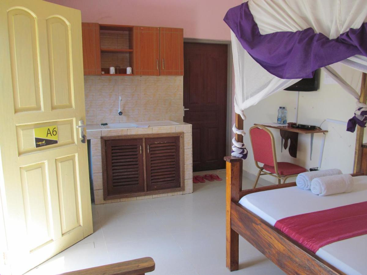 The Bright Star Resort Diani Beach Extérieur photo